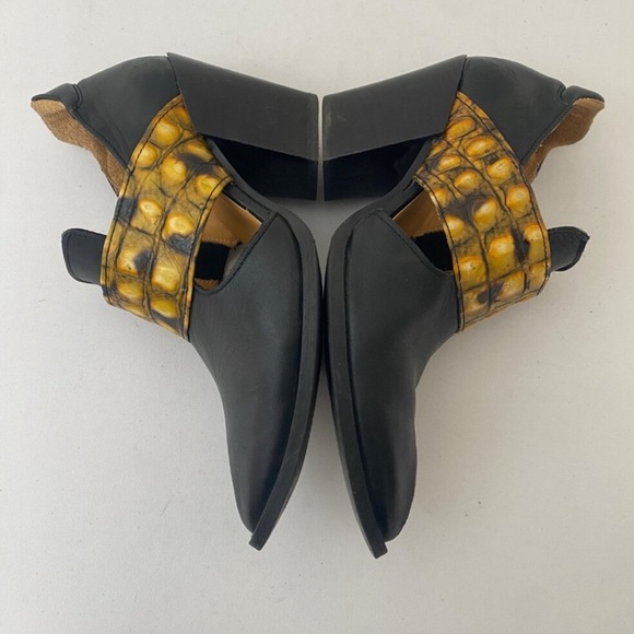 Fluevog Black and Crocodile Yellow Heeled Boots - Picture 3 of 8